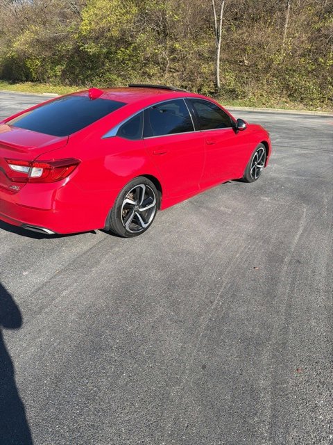 2018 Honda Accord Sport 2.0T photo 3