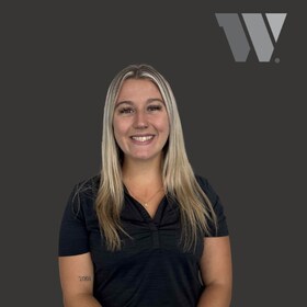 Staff member Samantha Moore from ID_d46befbe5c6e