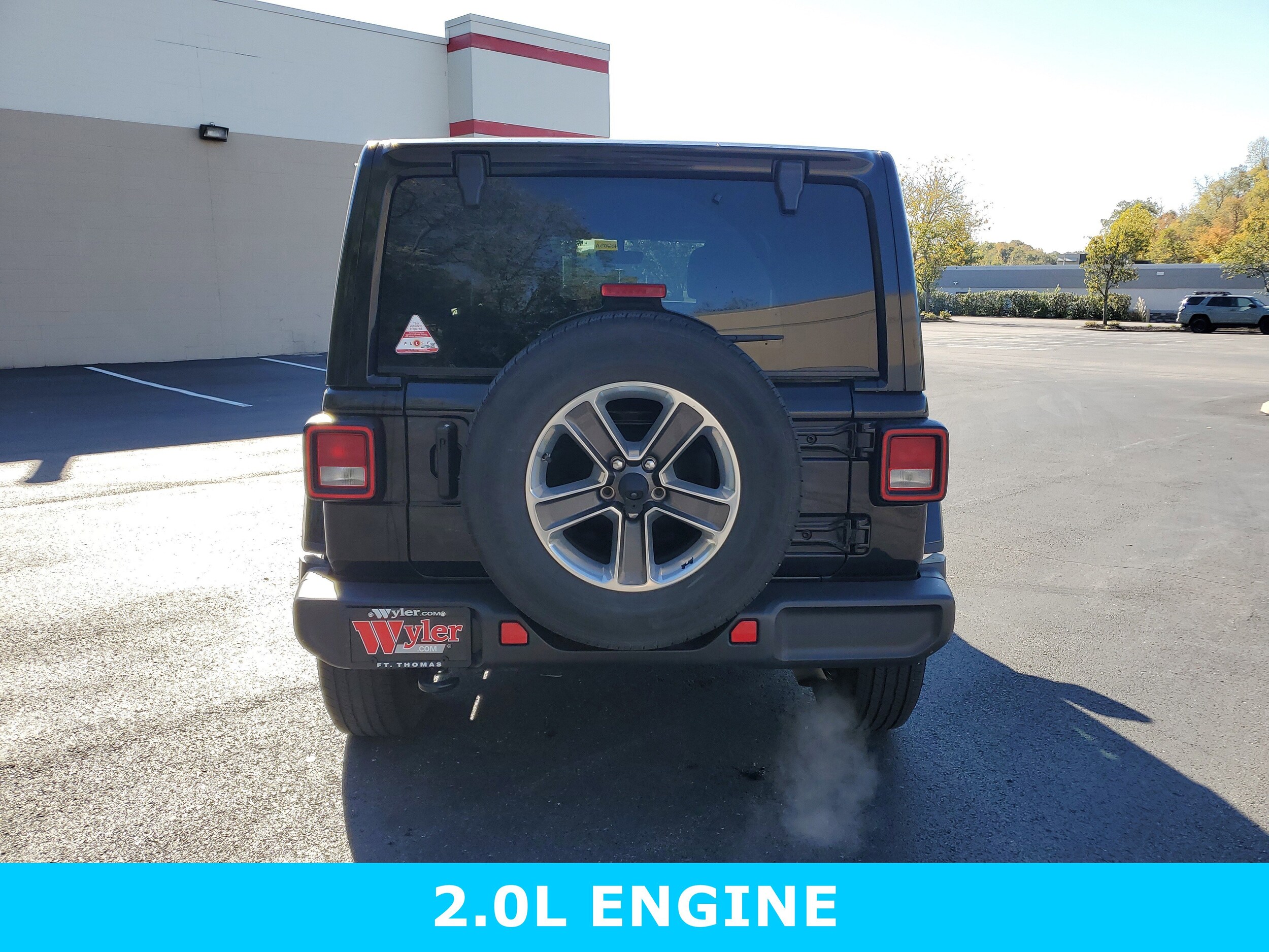 2022 Jeep Wrangler Unlimited Sahara photo 2