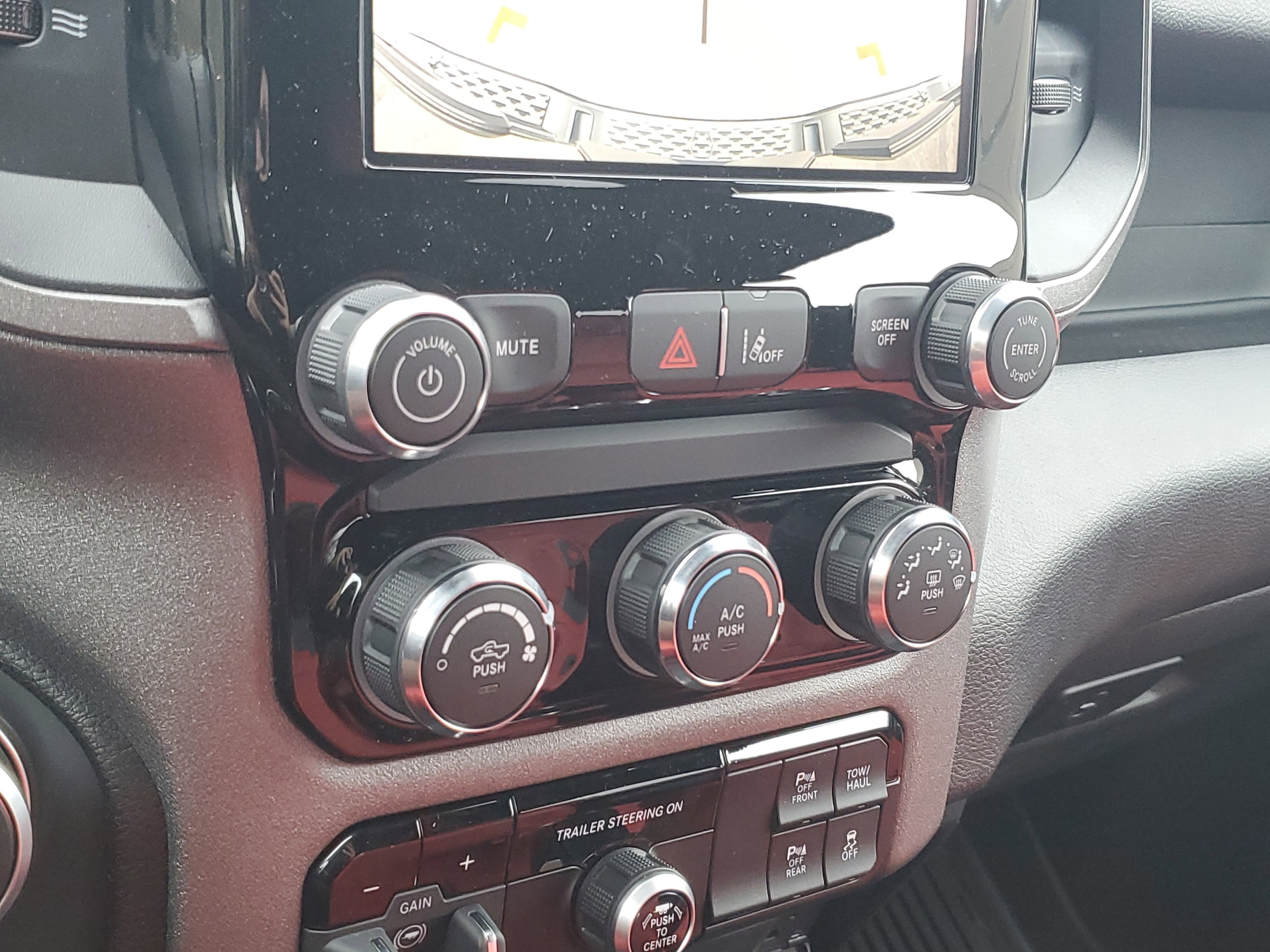 2026 RAM 1500 Warlock - Photo 17