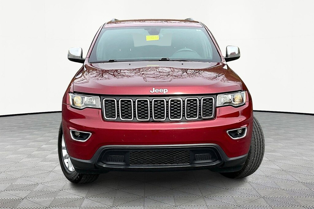 Used 2021 Jeep Grand Cherokee Laredo E 4x4 SUV