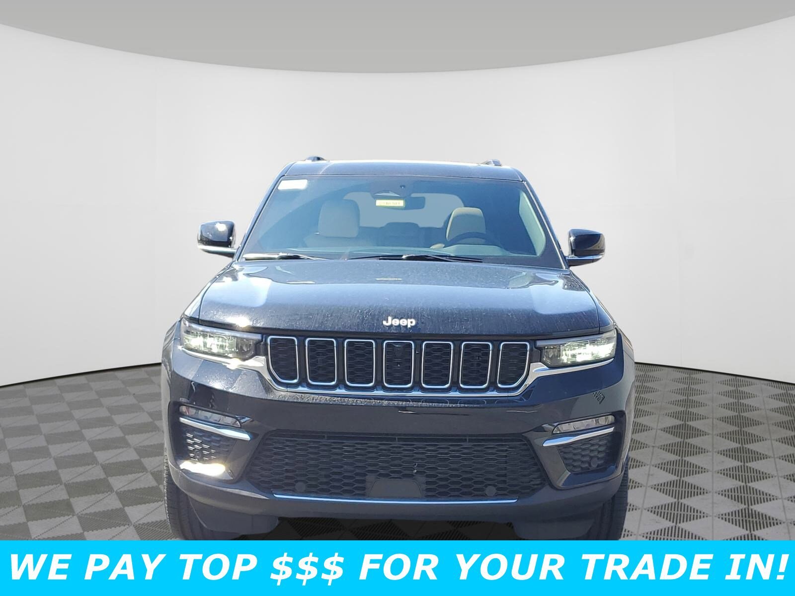 2025 Jeep Grand Cherokee Limited photo 2