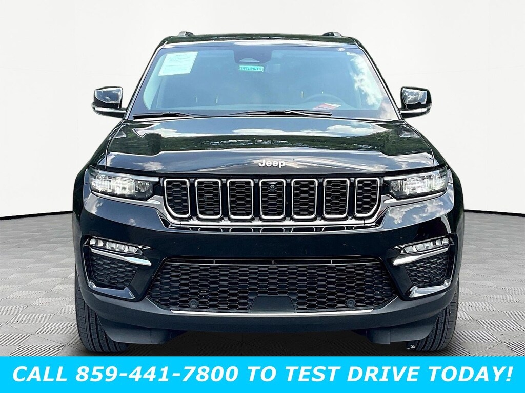 Used 2023 Jeep Grand Cherokee Limited 4x4 SUV
