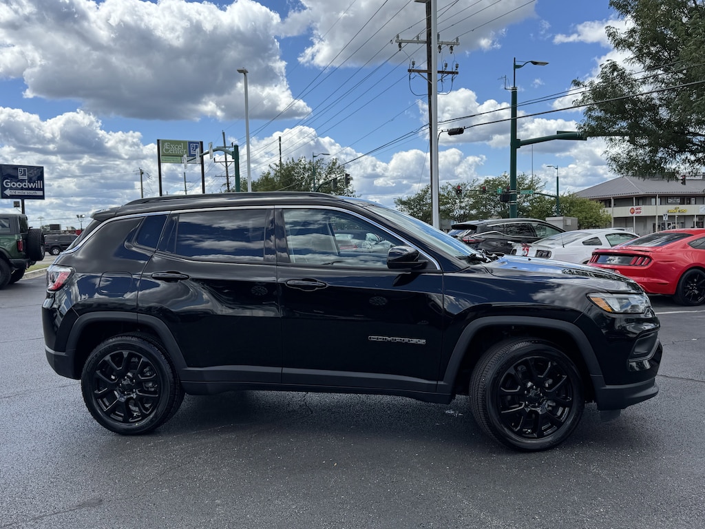 Used 2022 Jeep Compass Latitude Lux SUV