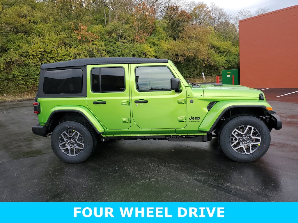 New 2026 Jeep Wrangler 4-DOOR SAHARA Sport Utility