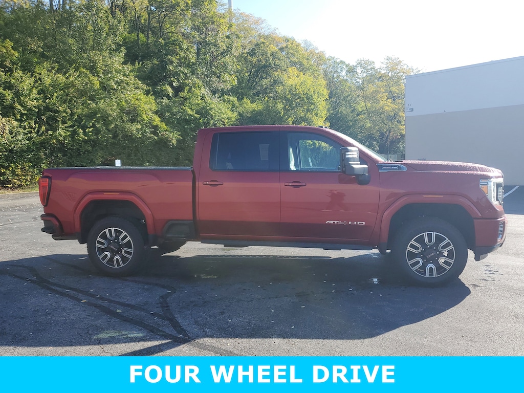 Used 2021 GMC Sierra 2500HD 4WD Crew Cab 159 AT4 Truck Crew Cab