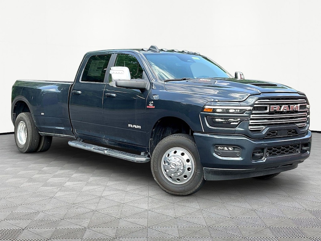 New 2026 Ram 3500 LARAMIE CREW CAB 4X4 8' BOX Pickup