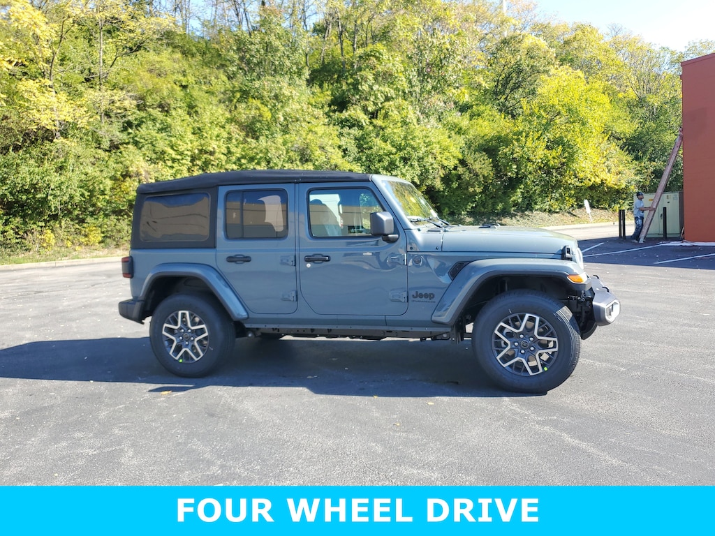 New 2026 Jeep Wrangler 4-DOOR SAHARA Sport Utility