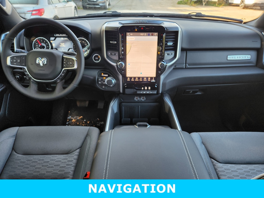 New 2025 Ram 1500 BIG HORN CREW CAB 4X4 5'7 BOX Pickup