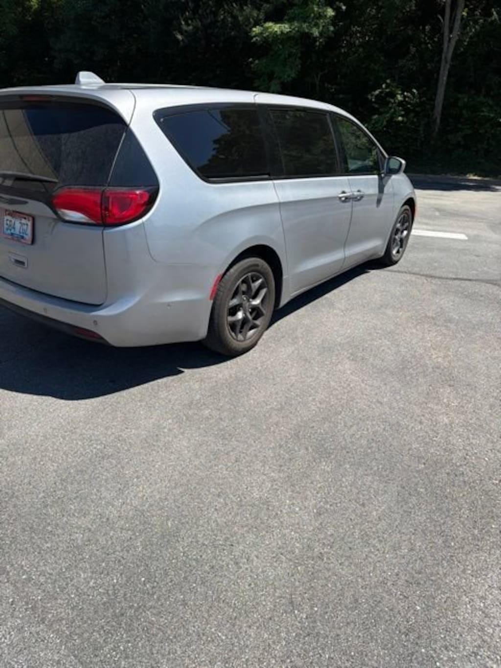 Used 2019 Chrysler Pacifica Touring Plus FWD Van Passenger Van