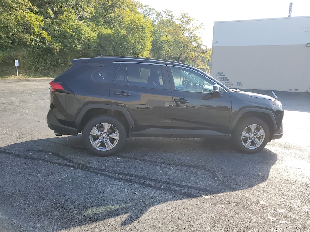 Used 2024 Toyota RAV4 XLE FWD SUV