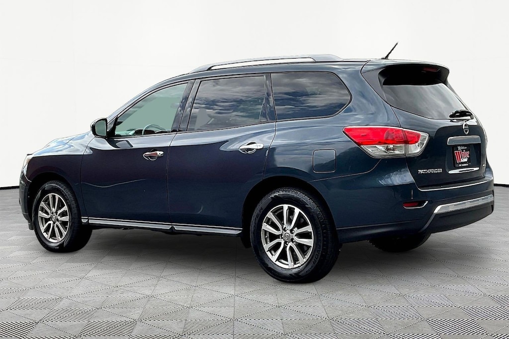 Used 2015 Nissan Pathfinder 4WD 4dr S SUV