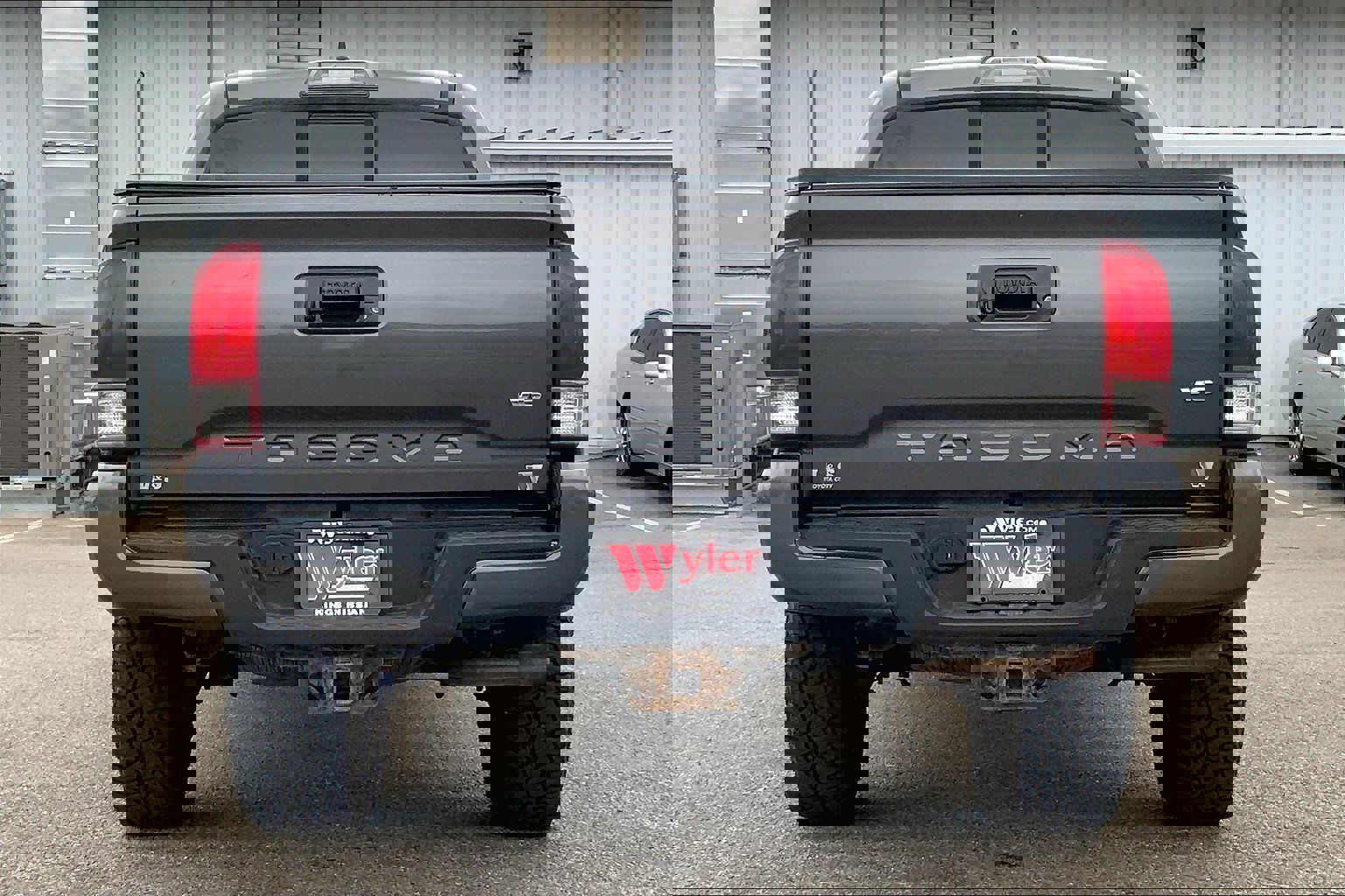 2016 Toyota Tacoma Double Cab photo 3