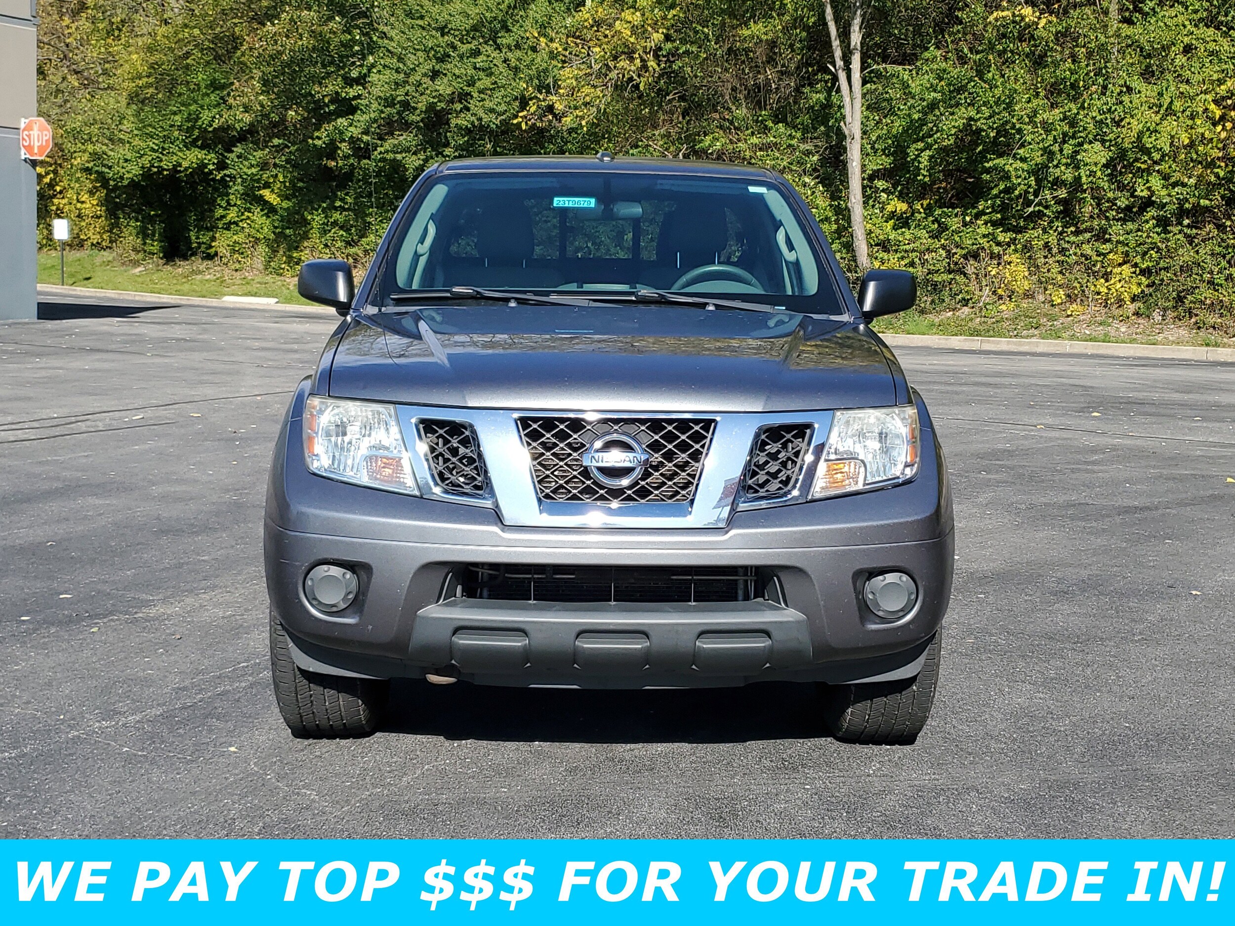 2016 Nissan Frontier Crew Cab SV photo 2