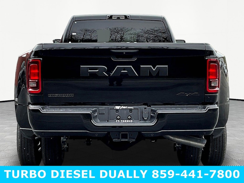 New 2026 Ram 3500 BIG HORN CREW CAB 4X4 8' BOX Pickup