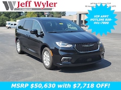 2026 Chrysler Pacifica SELECT Passenger Van Ft THomas