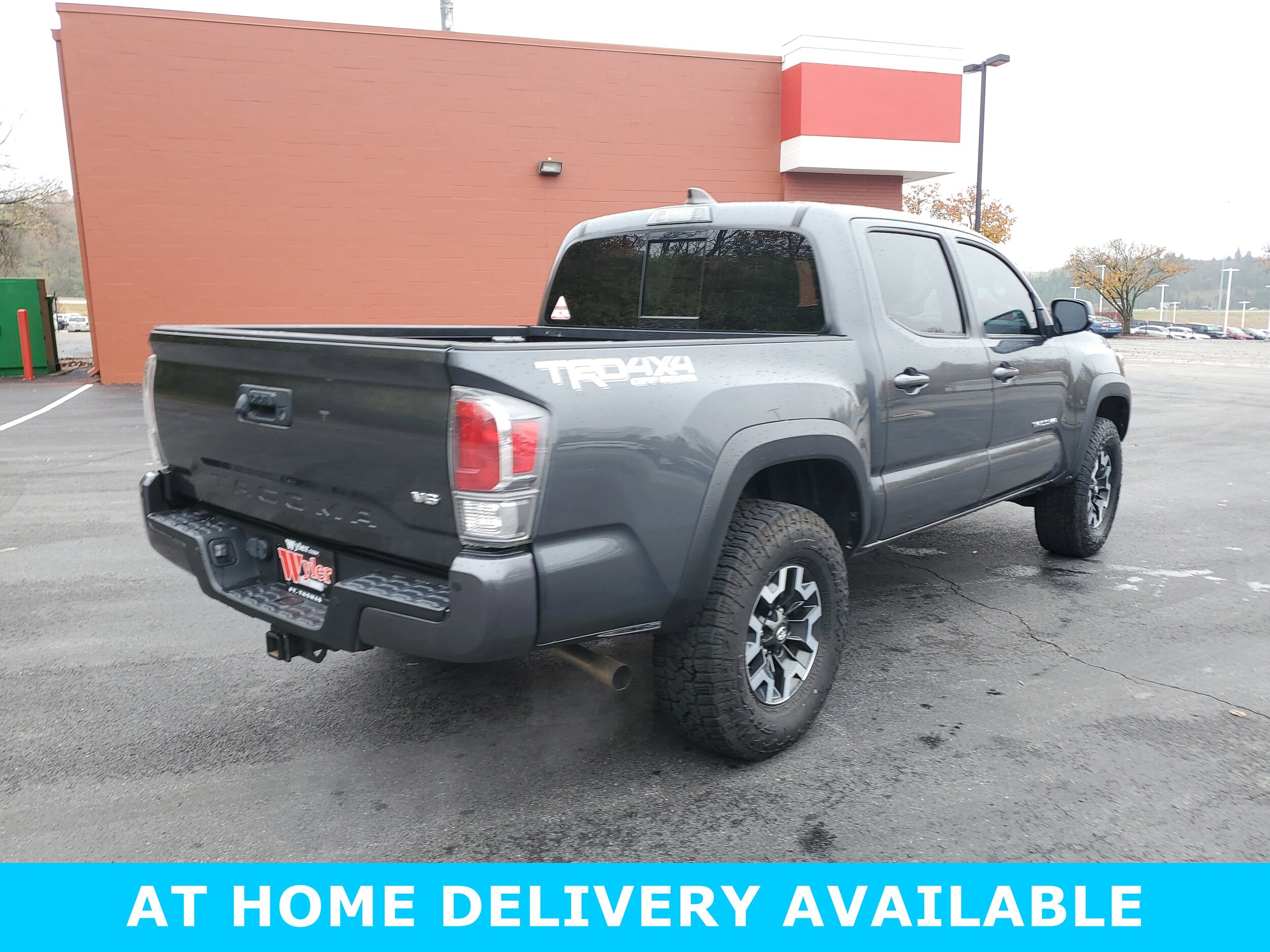 2020 Toyota Tacoma 4x4 Double Cab photo 4