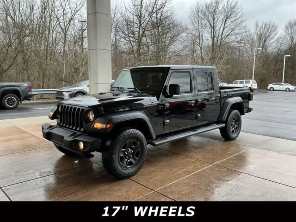 Used 2021 Jeep Gladiator Sport 4x4 Truck Crew Cab