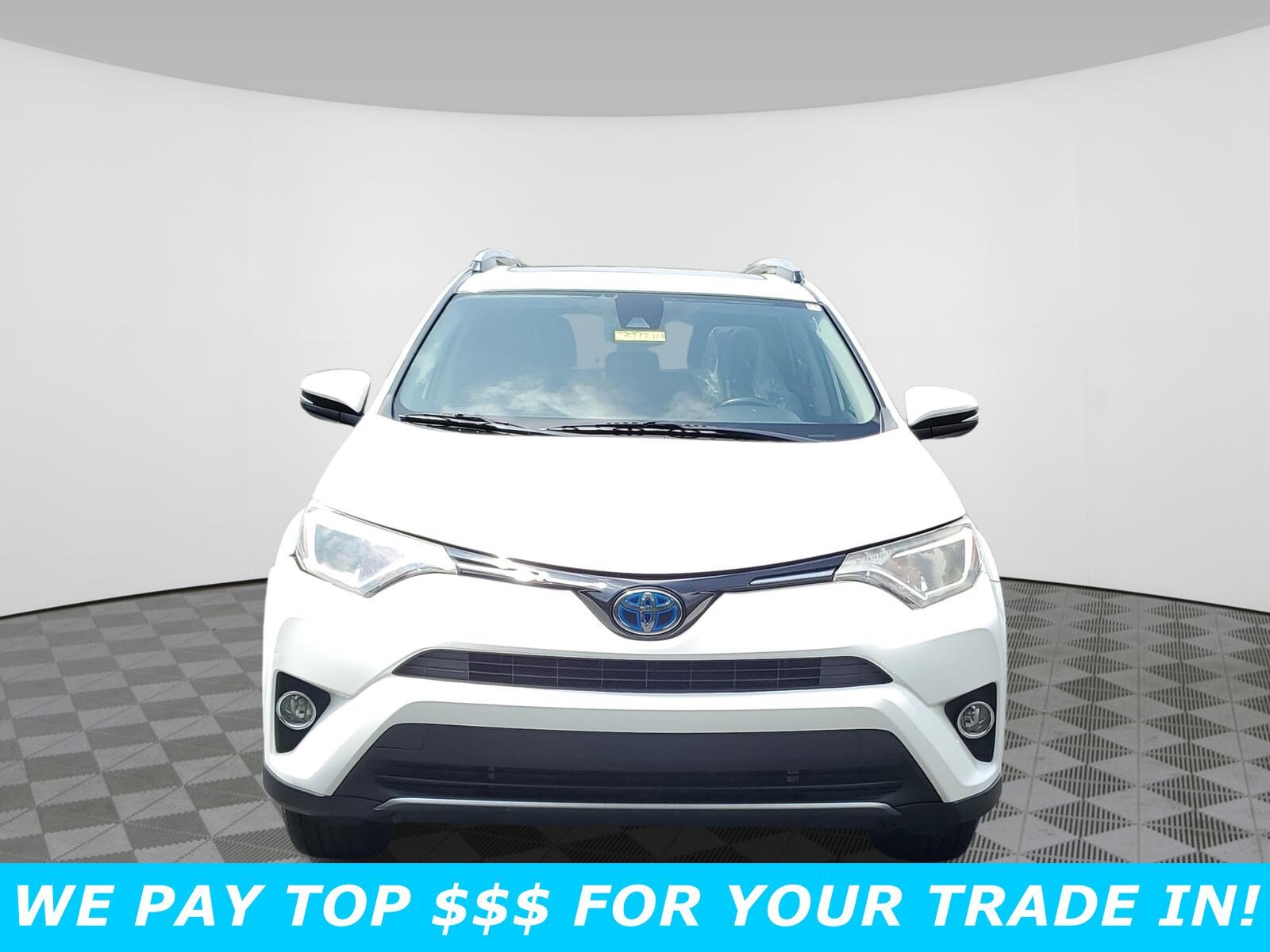 2018 Toyota RAV4 Hybrid photo 2