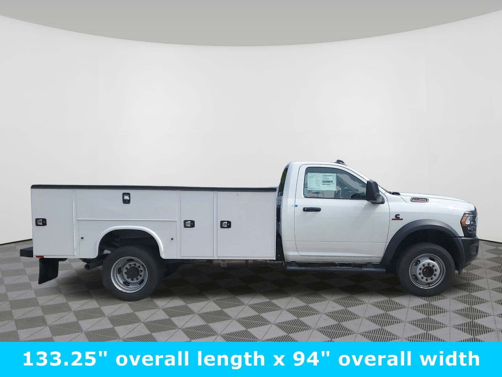 2024 Ram 4500 photo 3