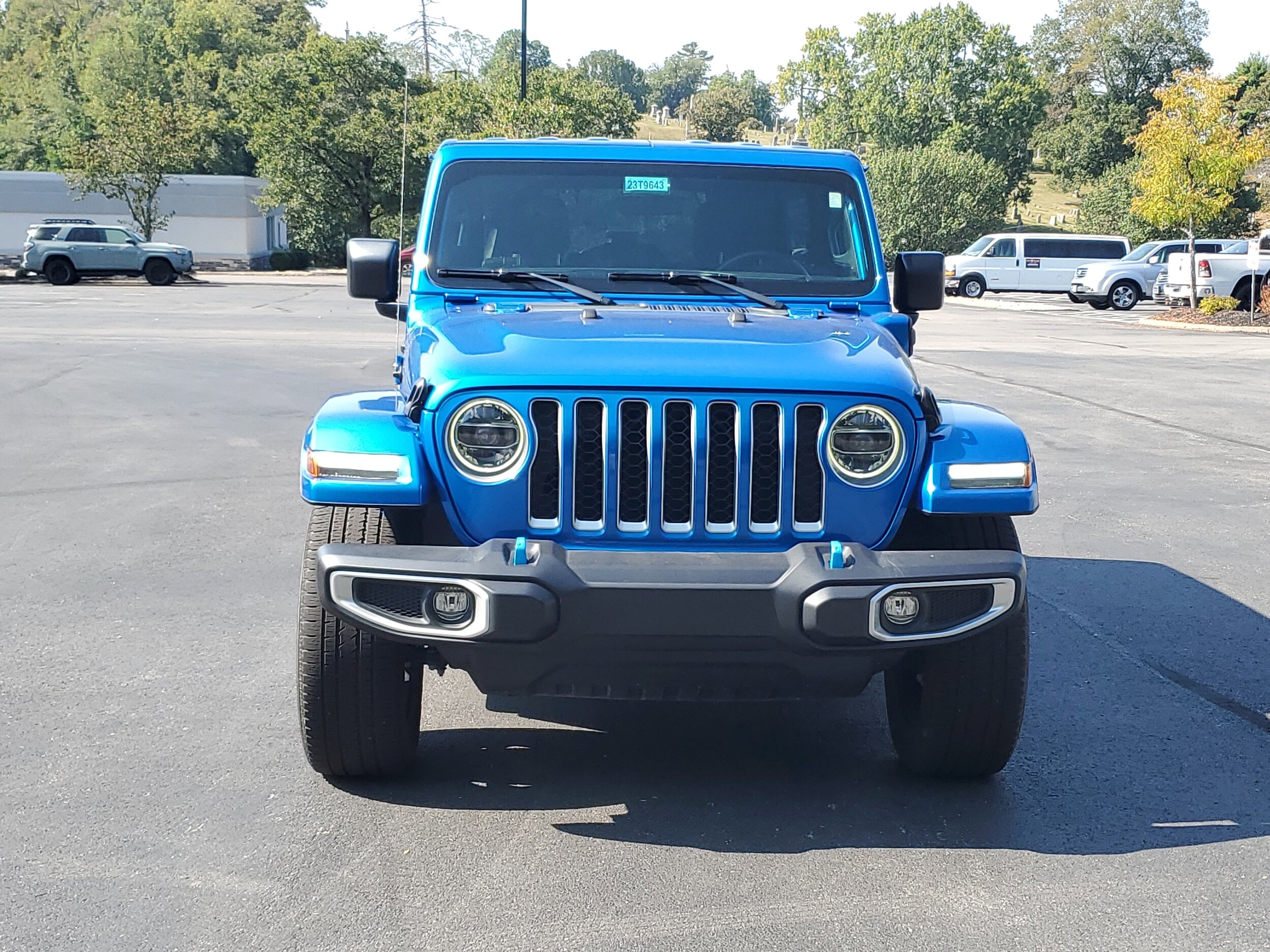 2022 Jeep Wrangler 4xe Unlimited Sahara photo 2