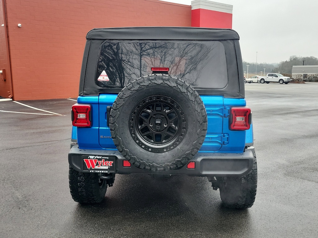 New 2026 Jeep Wrangler 4-DOOR SAHARA Sport Utility