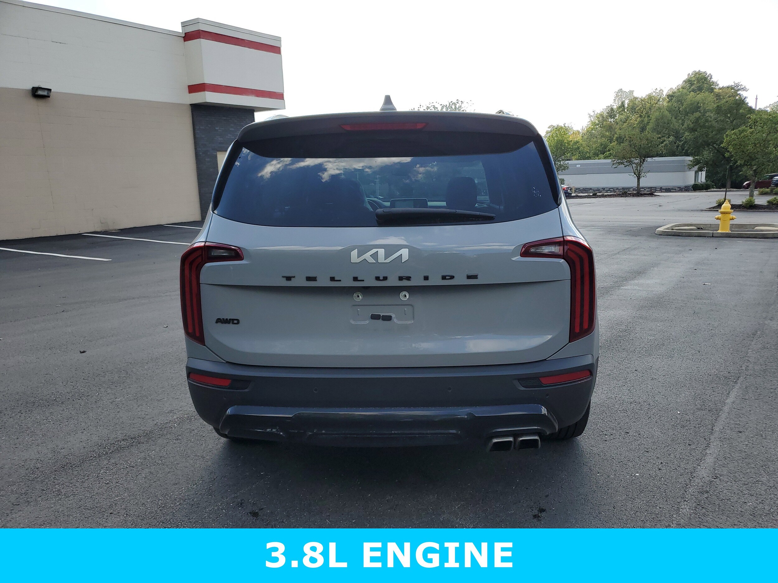 2022 Kia Telluride SX photo 3