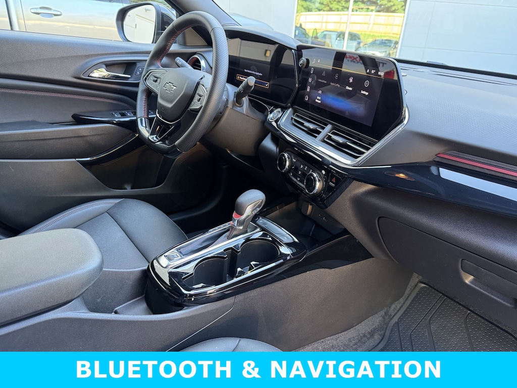 Used 2025 Chevrolet Trax FWD 4dr 2RS SUV