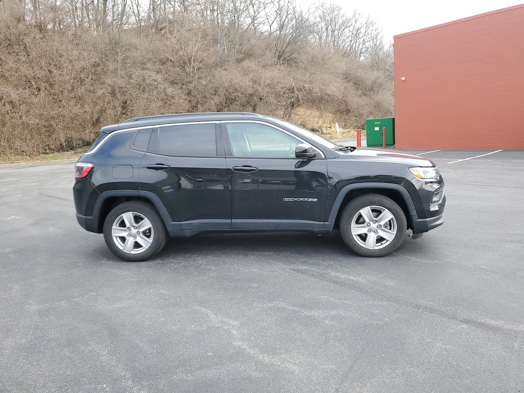Used 2022 Jeep Compass Latitude FWD SUV