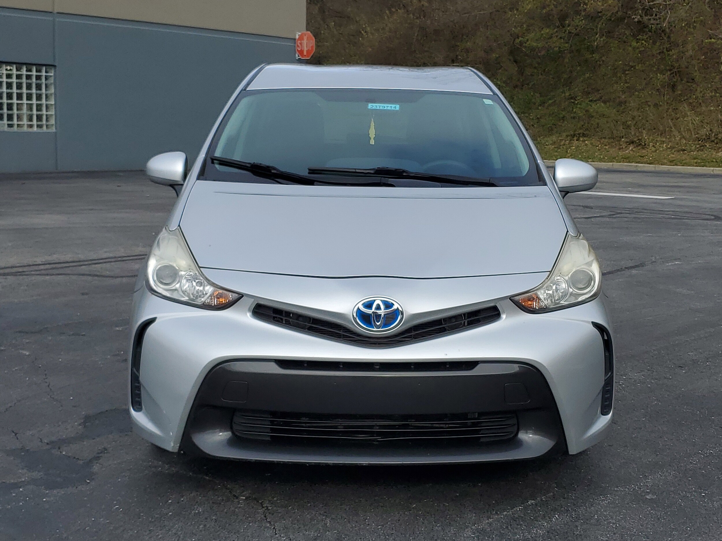 2015 Toyota Prius V Five photo 2