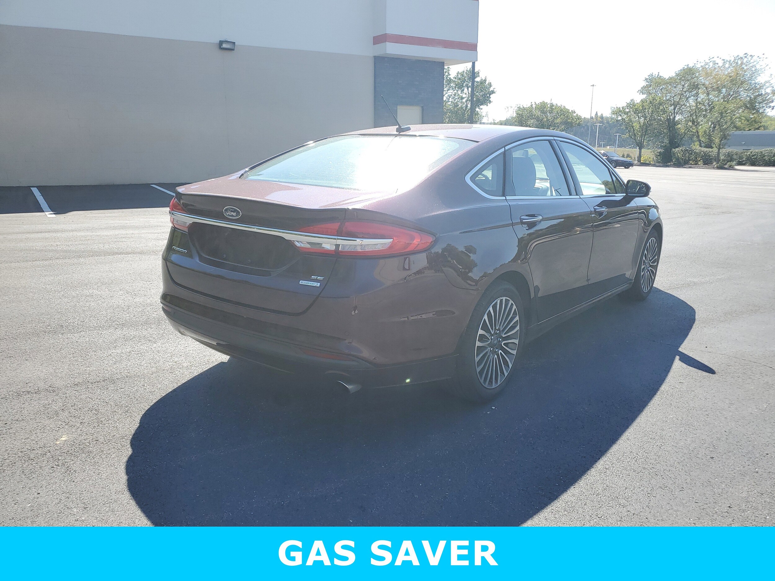 2018 Ford Fusion SE photo 3