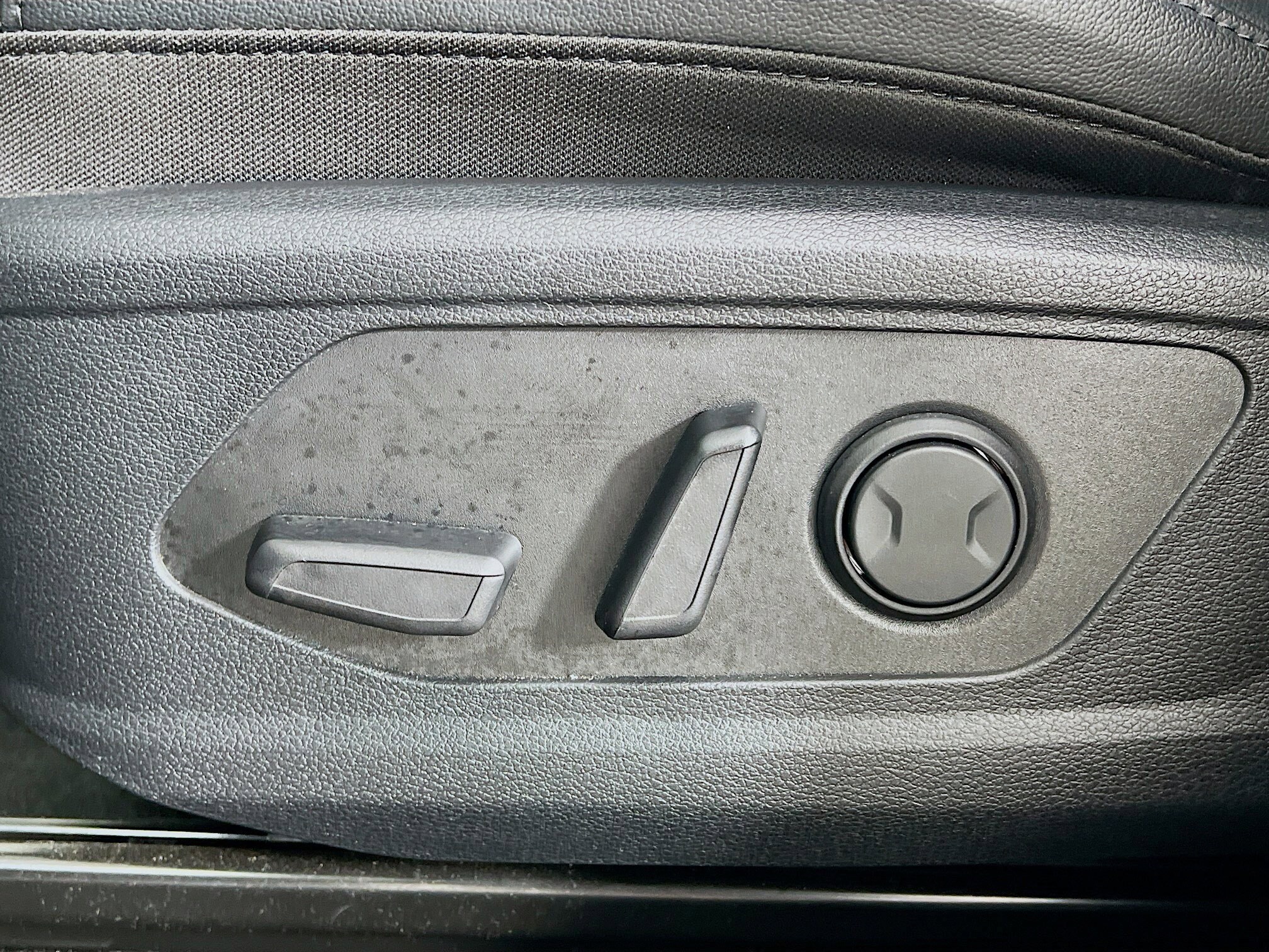 2025 Kia Sportage photo 4