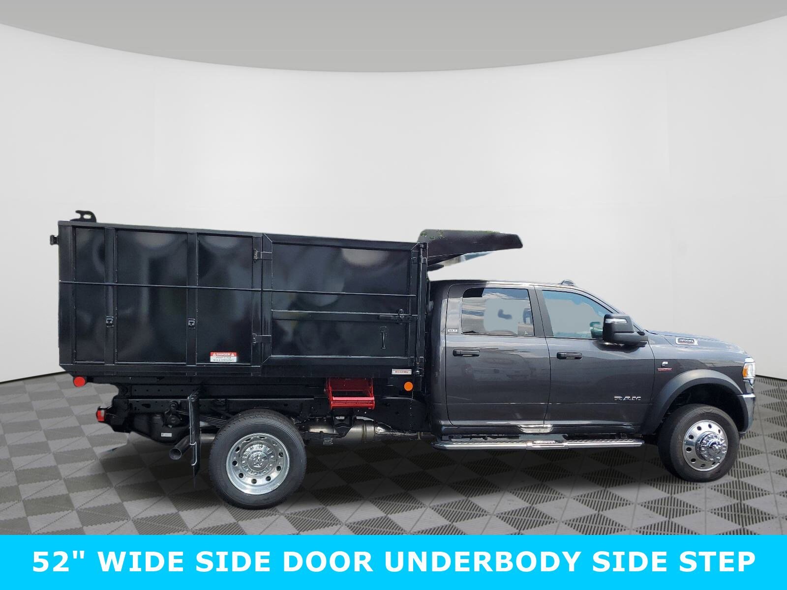2024 Ram 4500 SLT photo 2