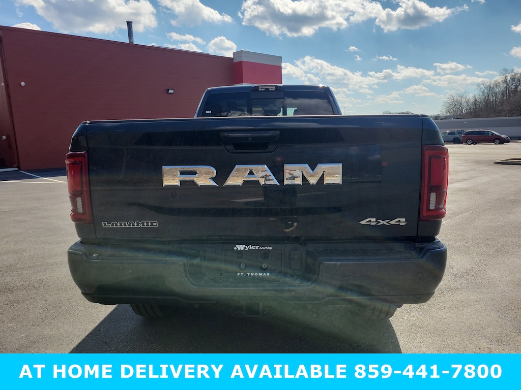 New 2026 Ram 2500 LARAMIE CREW CAB 4X4 8' BOX Pickup