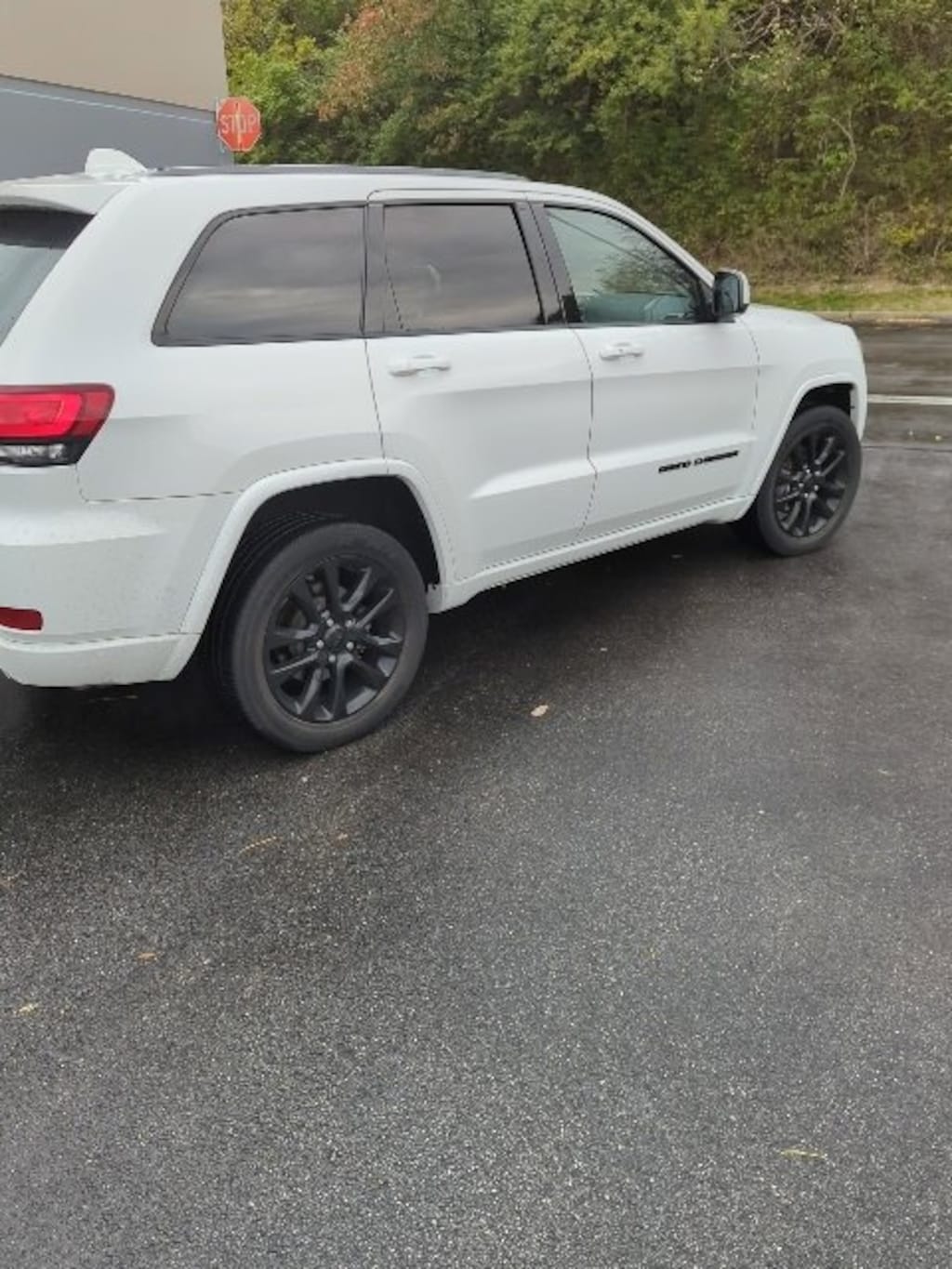 Used 2020 Jeep Grand Cherokee Altitude 4x4 SUV