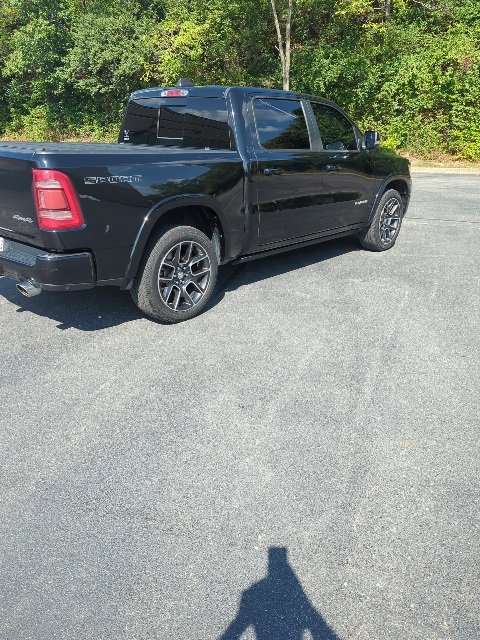 2020 Ram 1500 Laramie photo 3