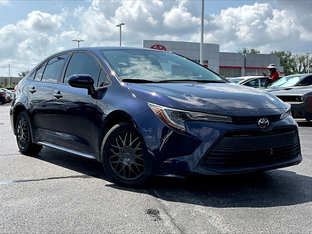 Used 2024 Toyota Corolla LE Sedan
