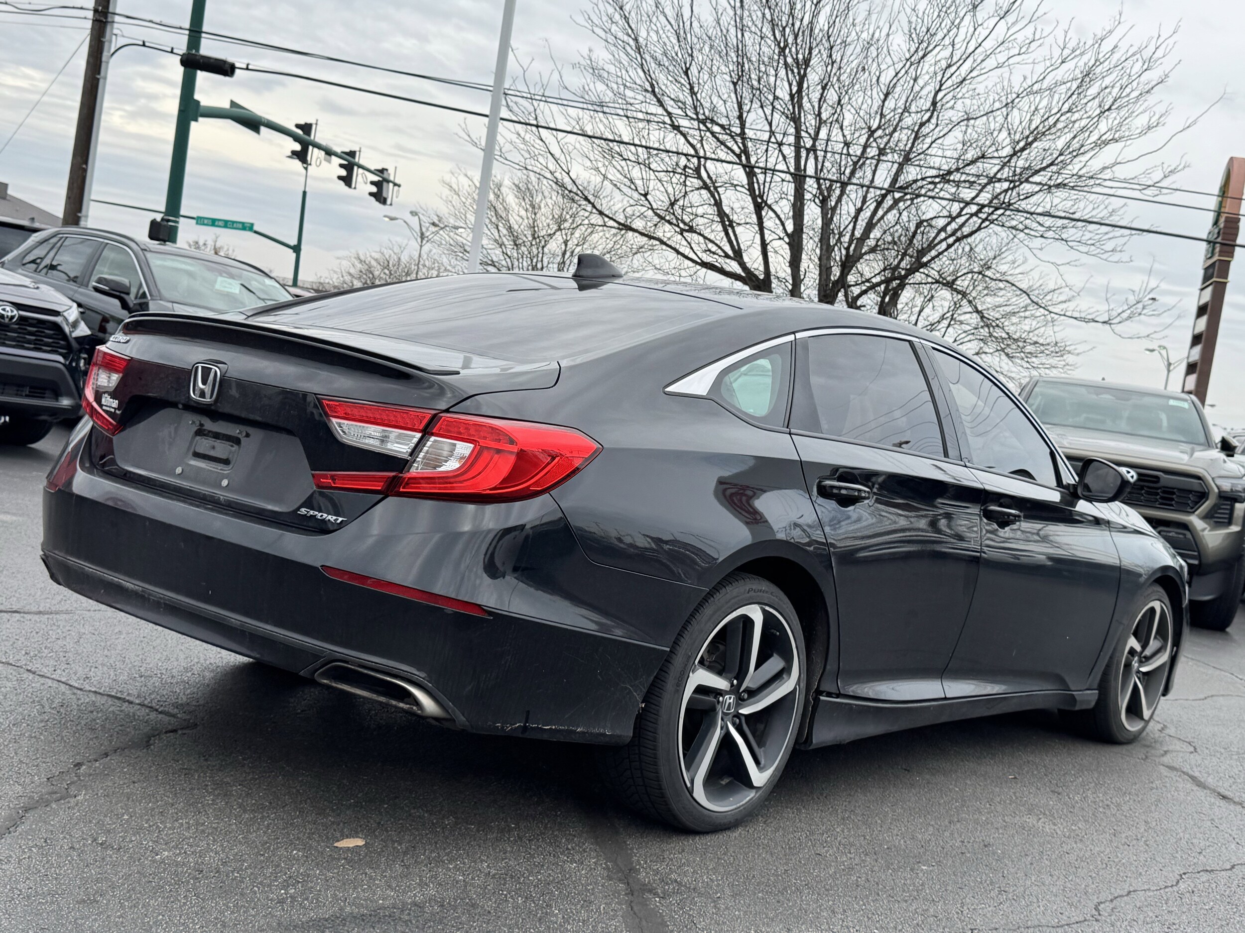 2019 Honda Accord Sport photo 3