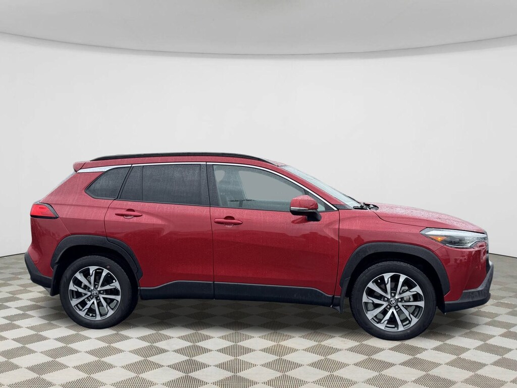 Used 2023 Toyota Corolla Cross XLE SUV