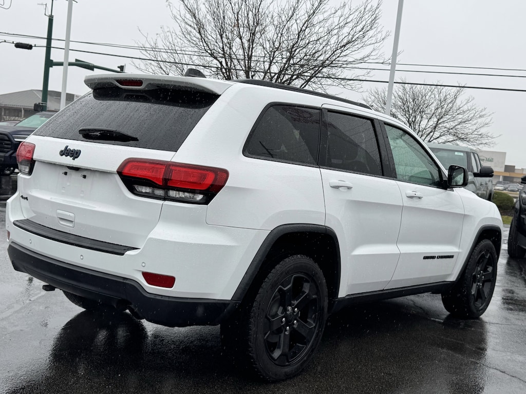 Used 2020 Jeep Grand Cherokee Laredo SUV