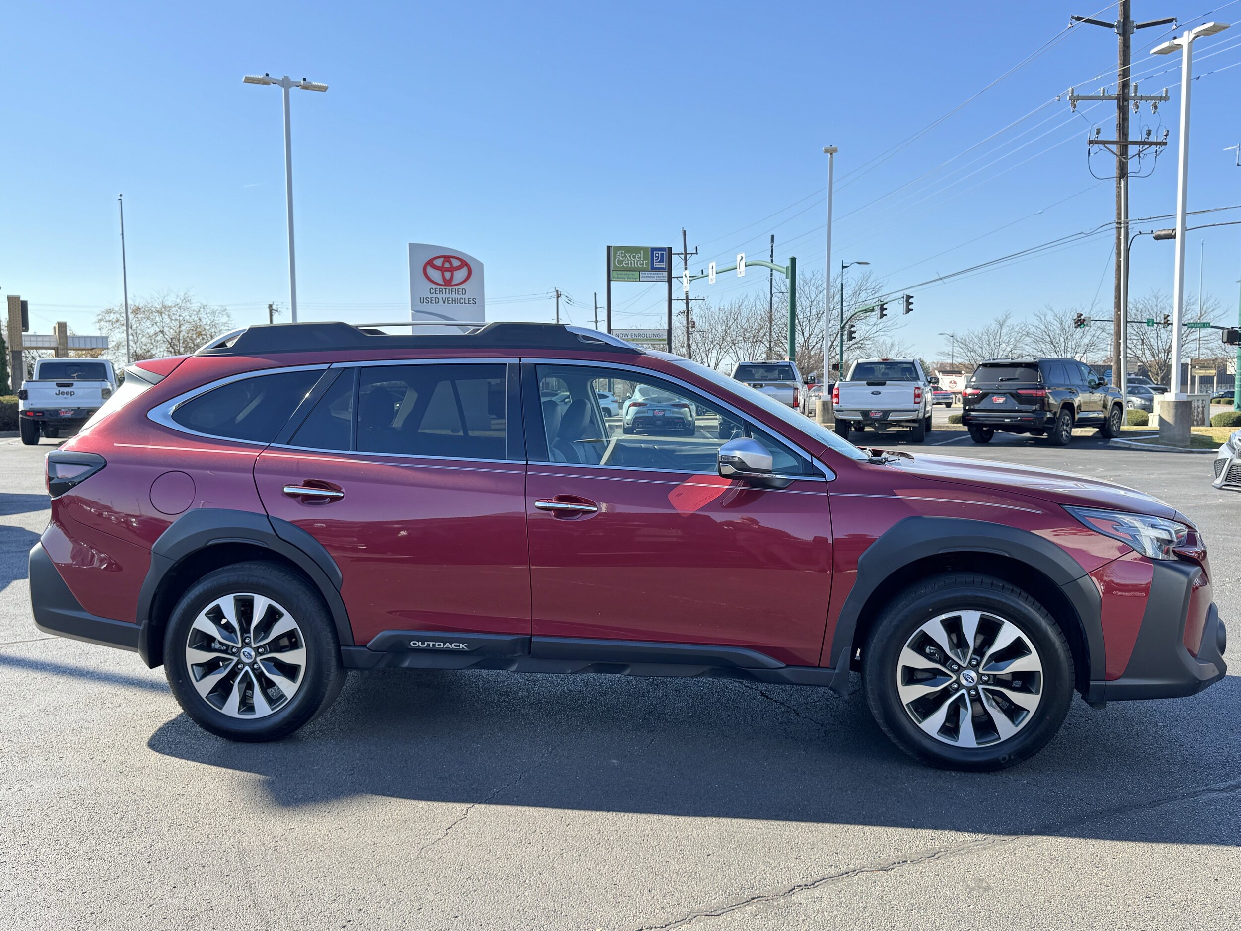 2024 Subaru Outback Touring photo 2