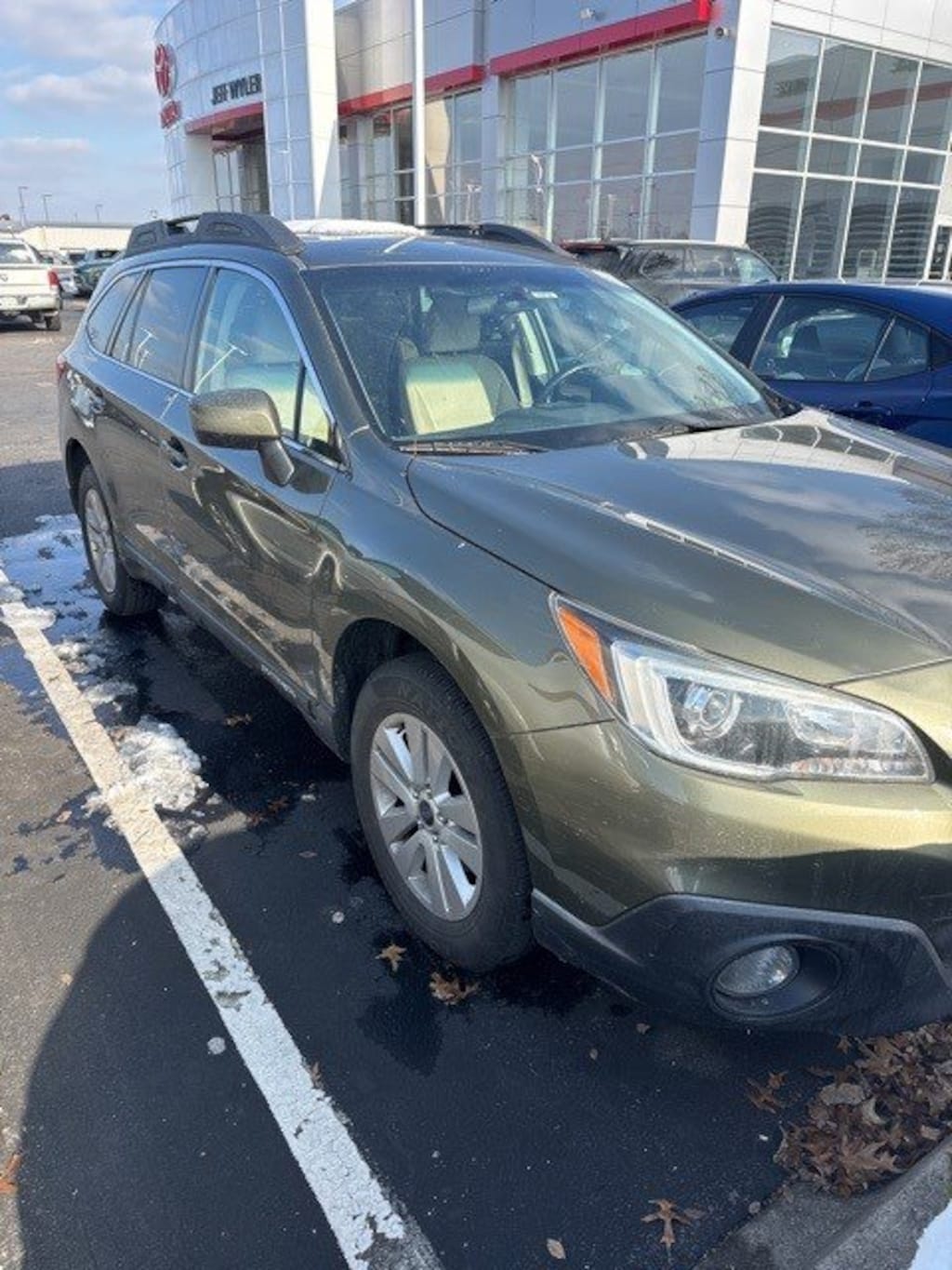 Used 2017 Subaru Outback 2.5i Premium with SUV