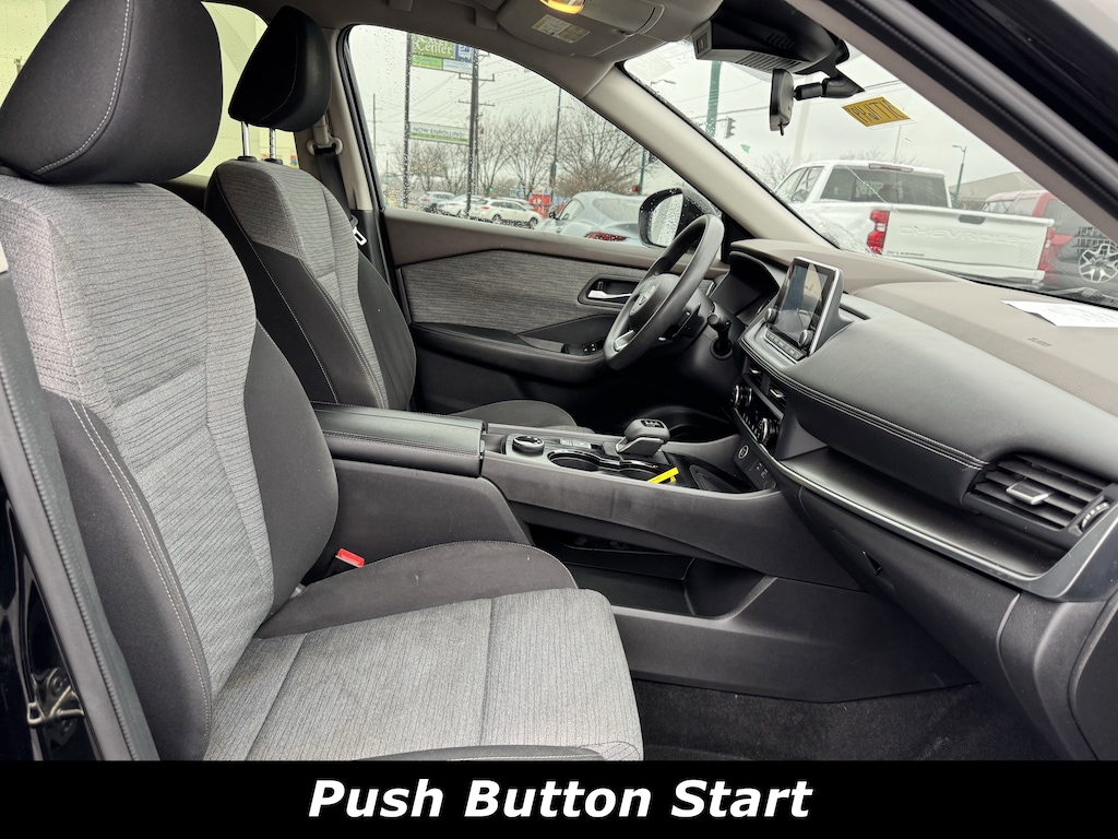 Used 2023 Nissan Rogue SV SUV