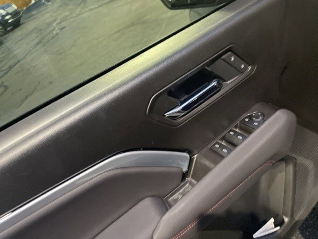 Used 2025 Chevrolet Colorado Z71 Truck Crew Cab