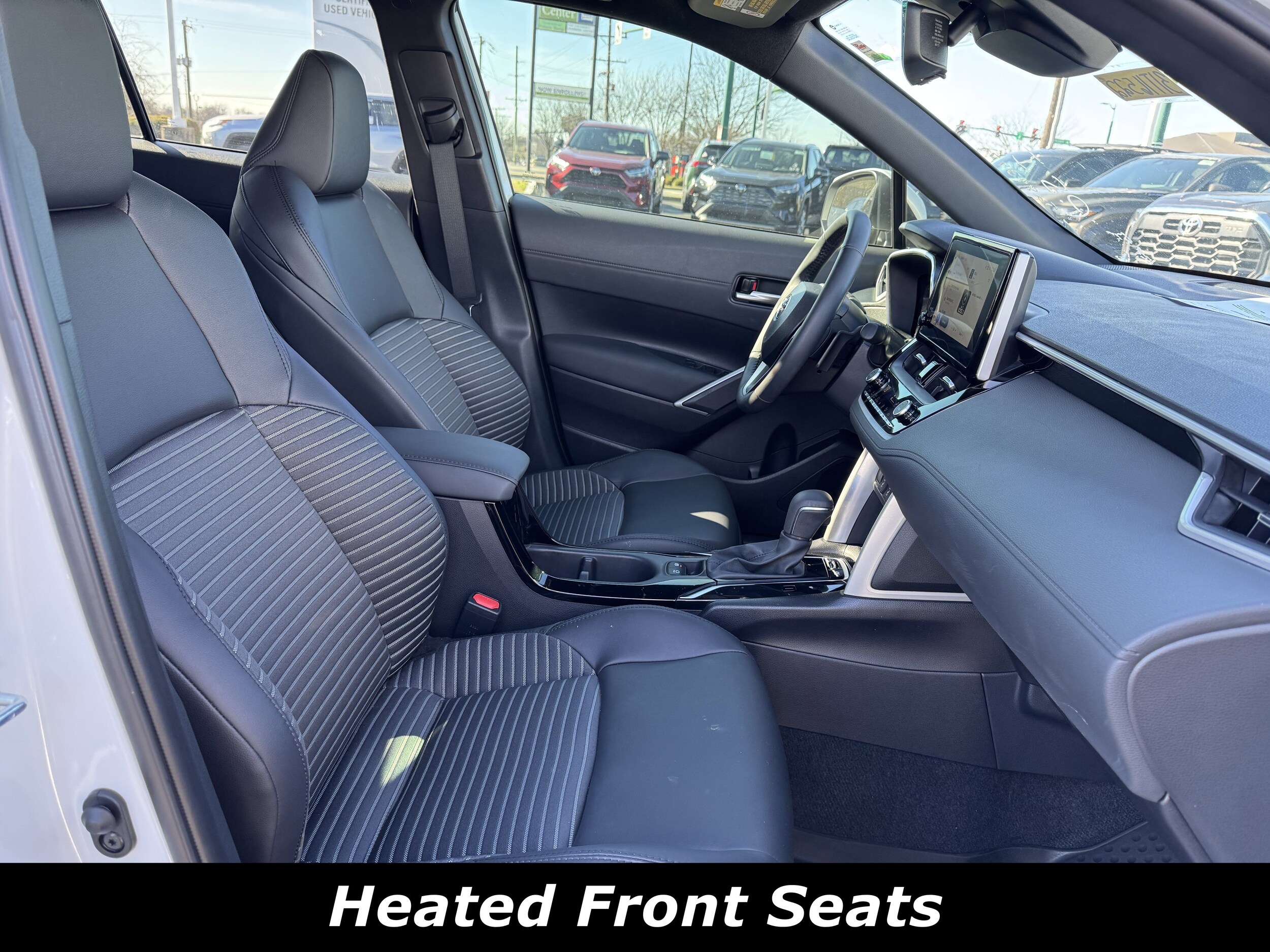 2024 Toyota Corolla Hybrid XSE photo 3