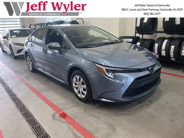 2025 Toyota Corolla LE Hybrid CVT's photo