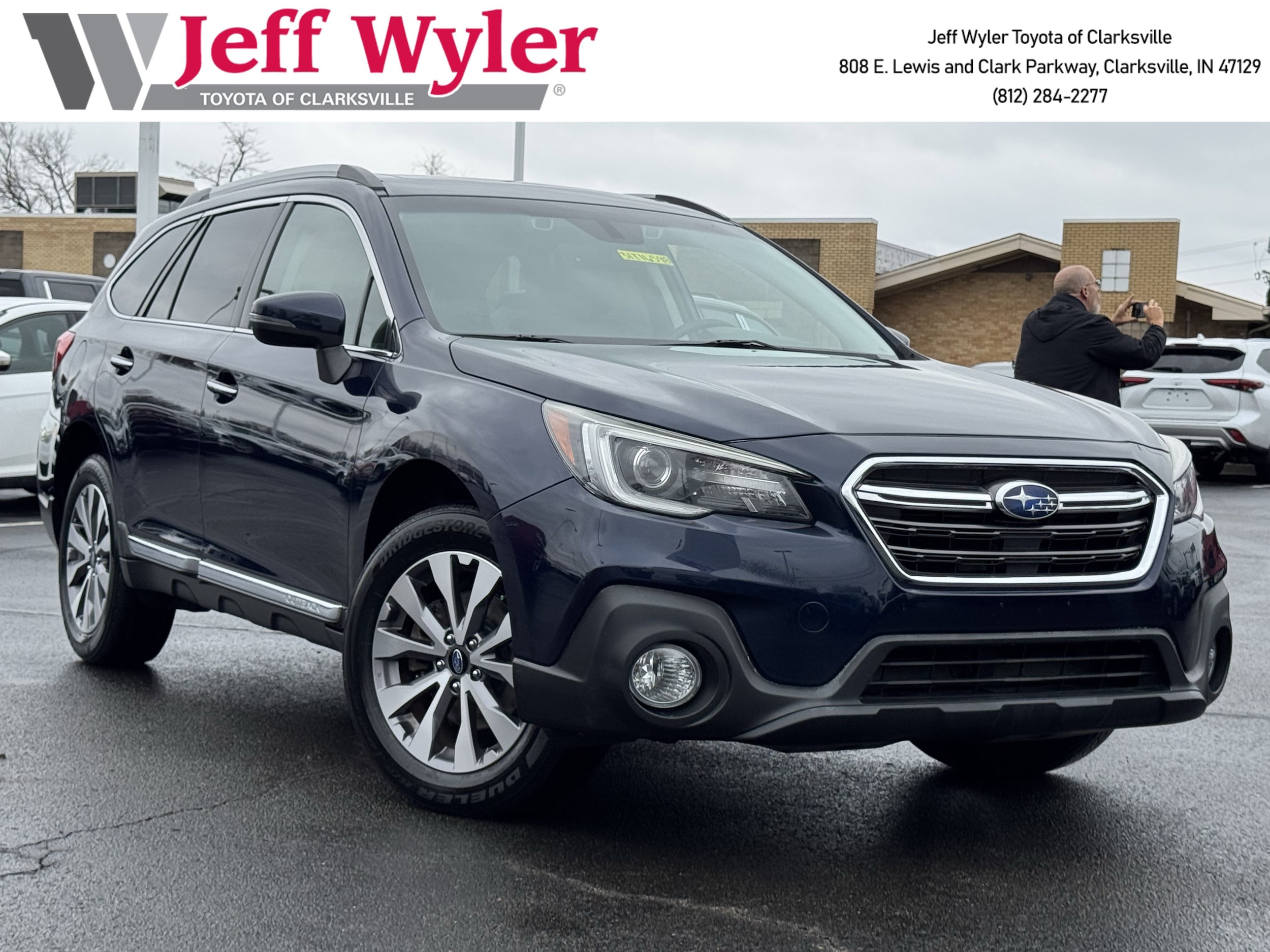 2018 Subaru Outback Touring's photo
