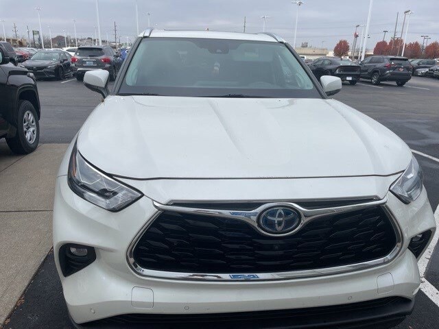 2021 Toyota Highlander Hybrid Limited photo 2