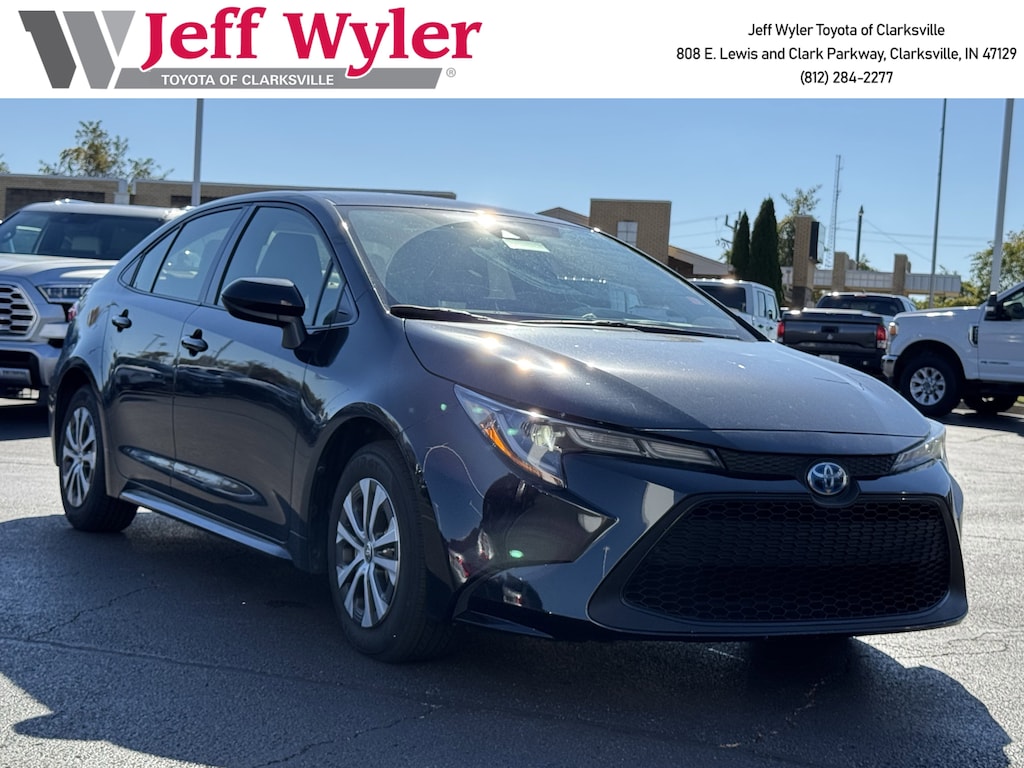 Used 2022 Toyota Corolla Hybrid LE Sedan
