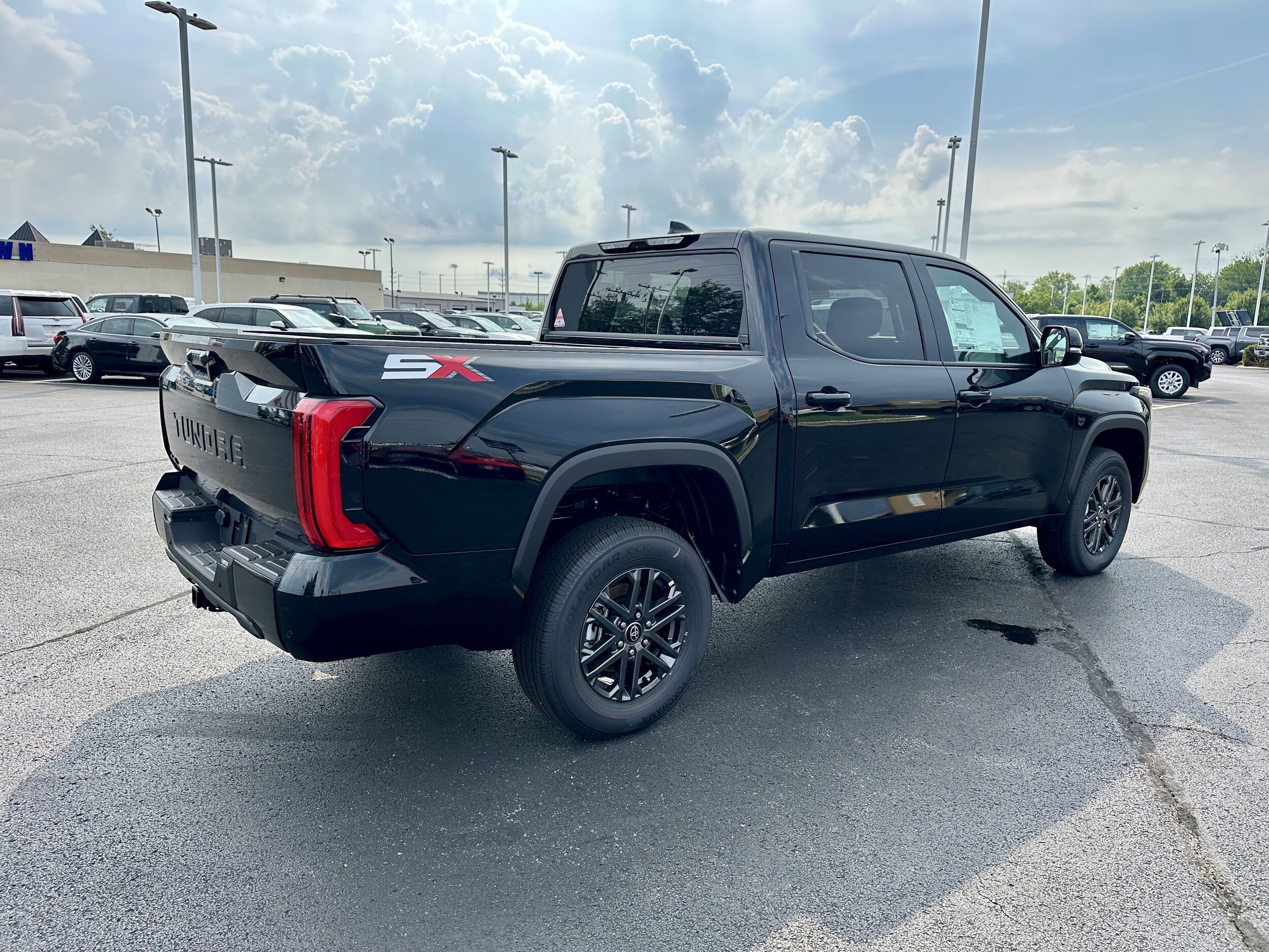 2025 Toyota Tundra SR5 photo 4
